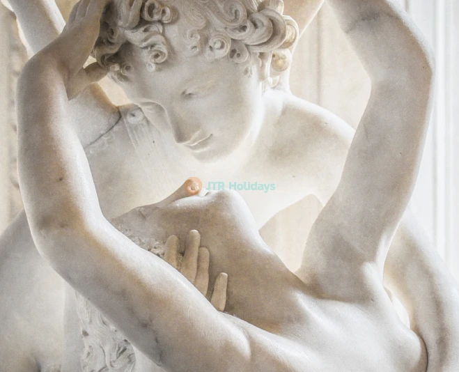 Love In Museum Pattaya - Image 2 of 5