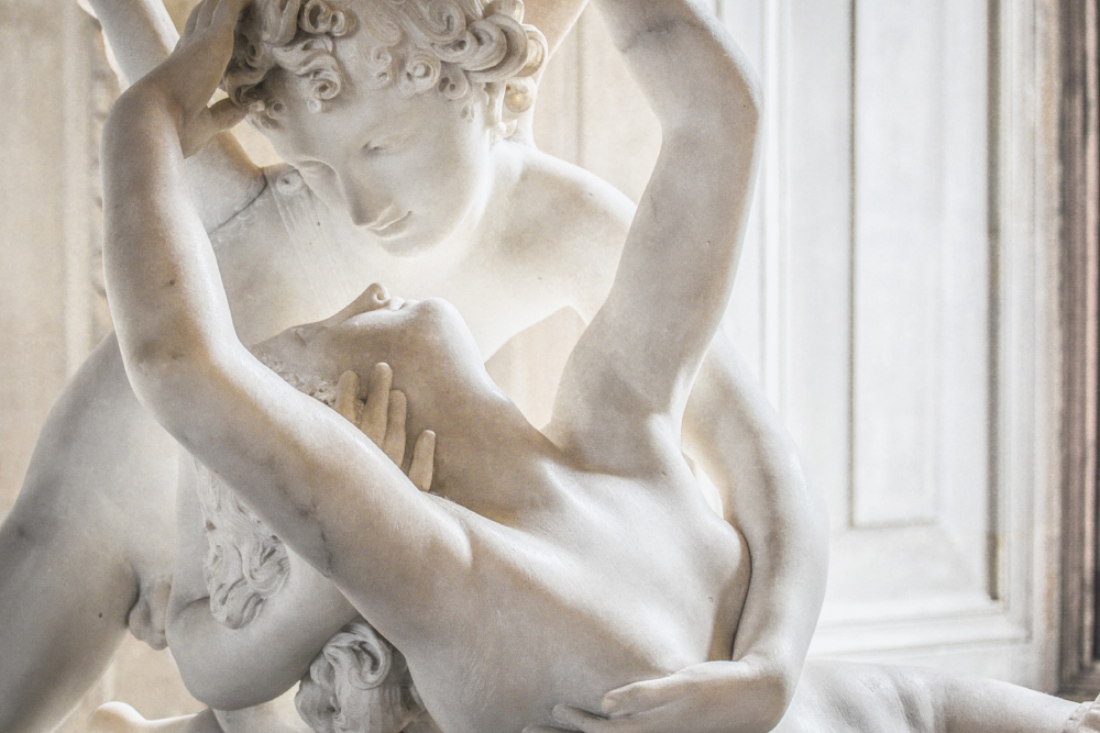 Love In Museum Pattaya - Image 2 of 5