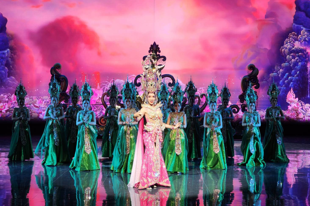 芭提雅斗兽场秀 - Image 2 of 7