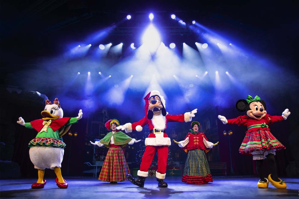 Disneyland Paris - Image 4 of 15