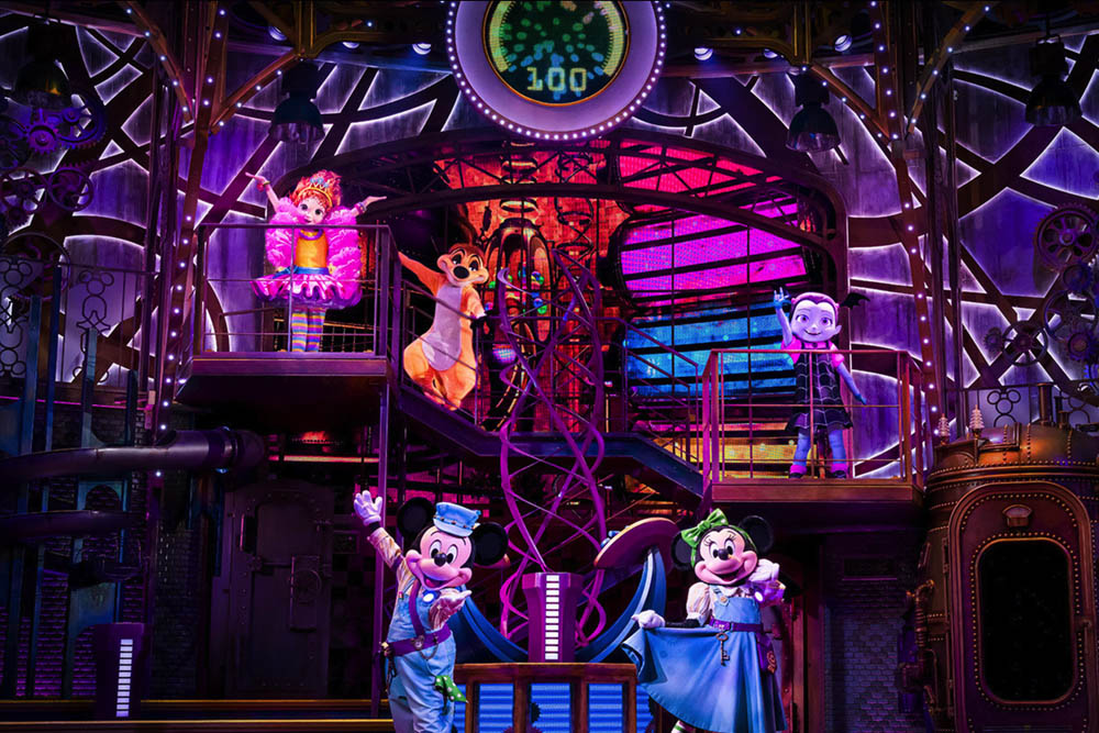 Disneyland Paris - Image 6 of 15