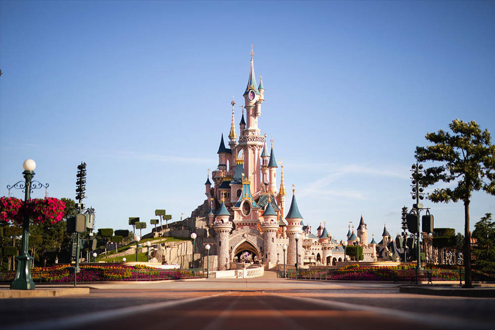 Disneyland Paris - Image 7 of 15