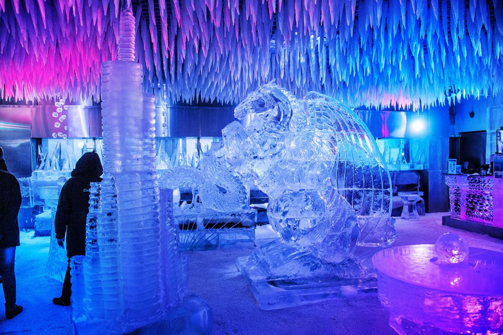 Chillout Ice Lounge Dubai - The Chillout Lounge Dubai is the first ice lounge in the Middle East. A place which is spellbinding with its ice sculptures, ice seating and tables and a uniquely illuminated interior, all at a subzero temperature. The lounge serves hot soups, sandwiches, juices, hot chocolates, coffee, tea and a variety of deserts, mock-tails, and confectionary, making it the first of its kind in the world to serve hot food & beverages. Chillout Ice Lounge Dubai - Image 4 of 5