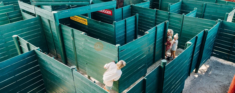 A Maze N Things Theme Park - Image 4 of 5