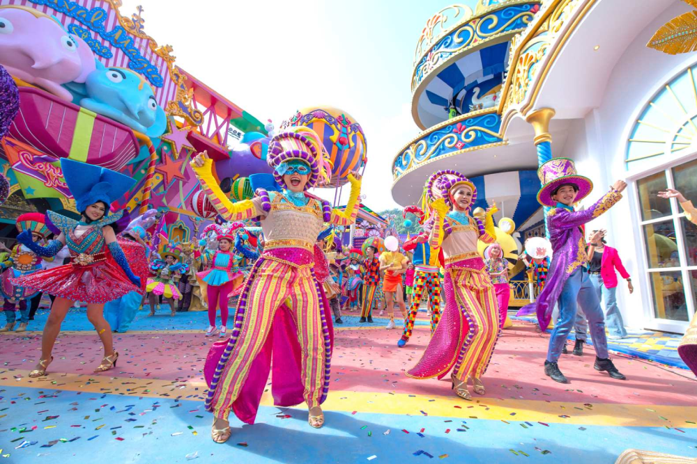 Carnival Magic Phuket - Image 4 of 5