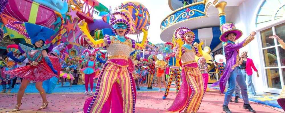 Carnaval Mágico Phuket - Image 4 of 8