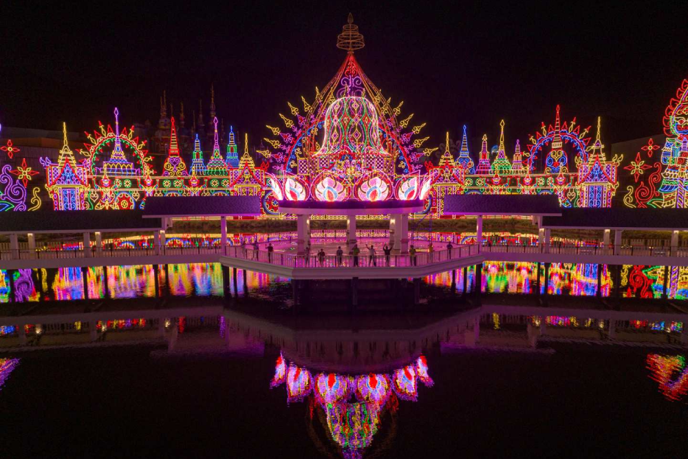 Carnival Magic Phuket - Image 6 of 8