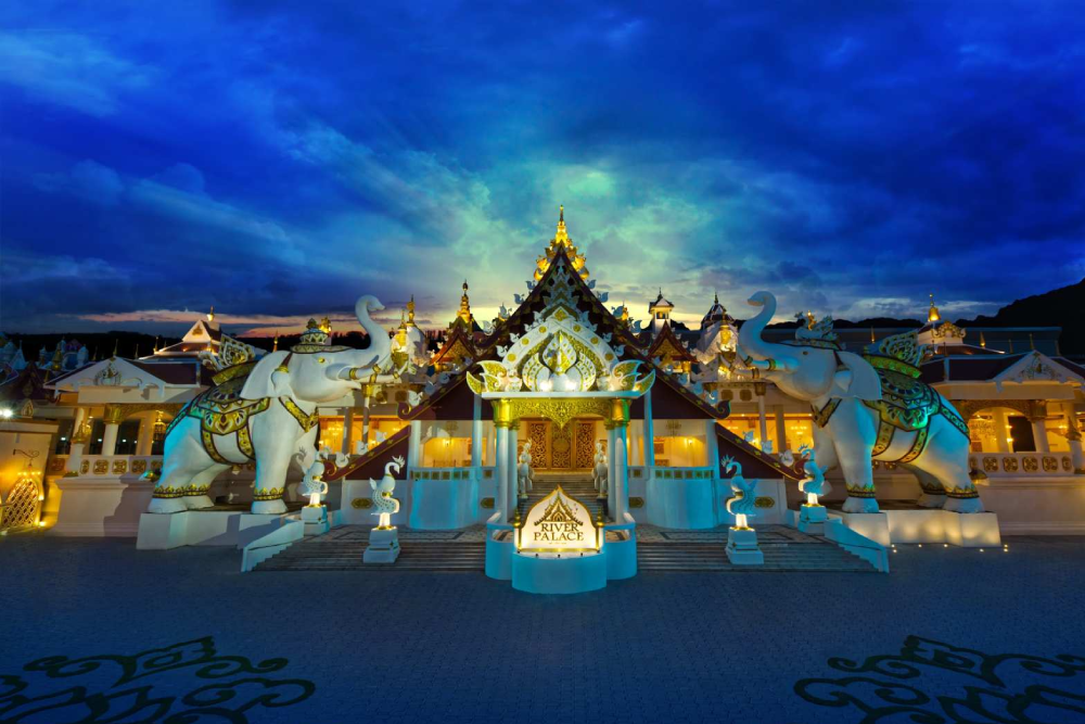 Carnival Magic Phuket - Image 8 of 8