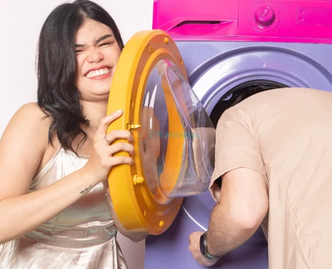 Selfie Experience Phuket - 40+ Unique Themes for Fun & Creative Photos - JTR Holidays - Image 2 of 5