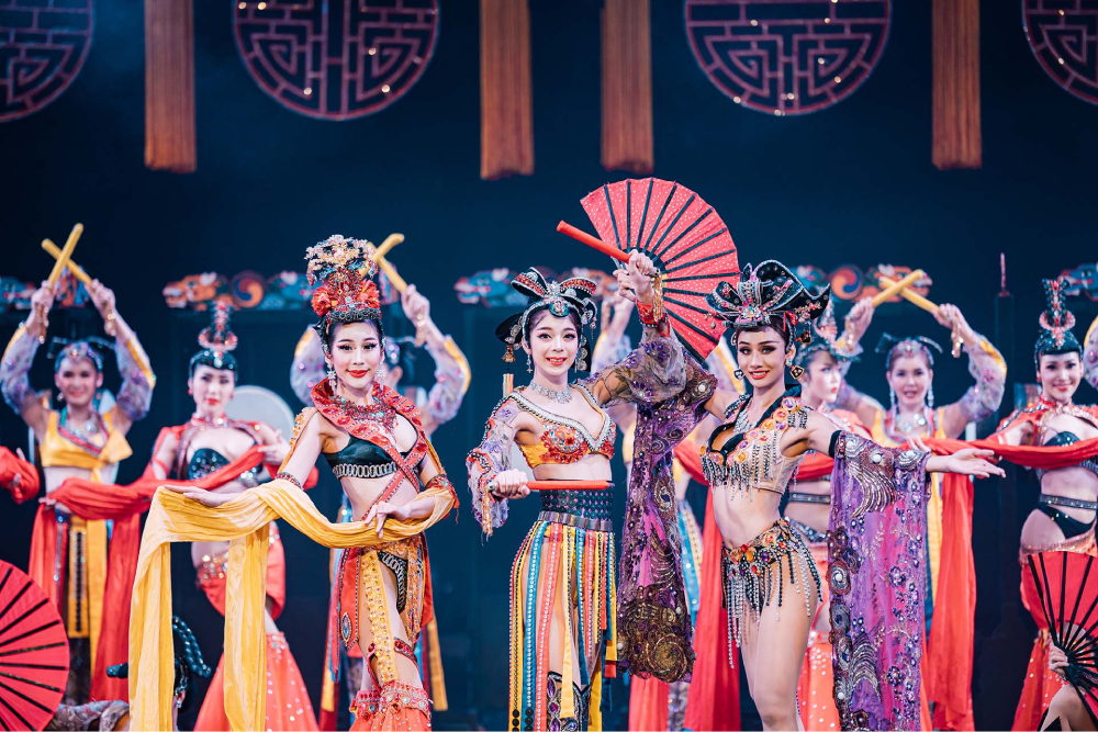 Simon Cabaret Phuket - Image 1 of 8