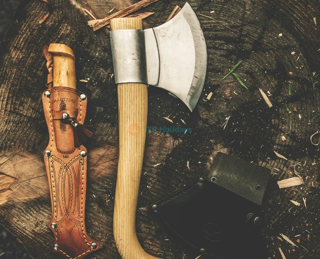 Axe Throwing Experience in Perth – Fun & Exciting Activity for Groups - JTR Holidays - Image 5 of 5