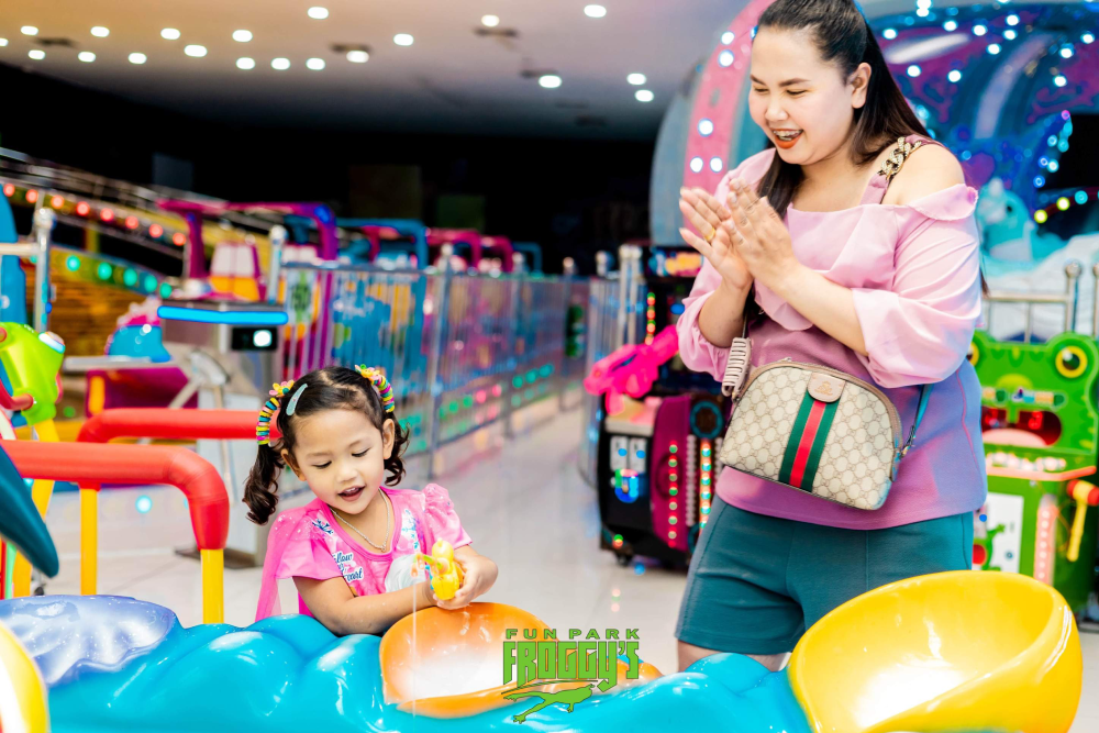Froggy's Fun Park - Image 6 of 9