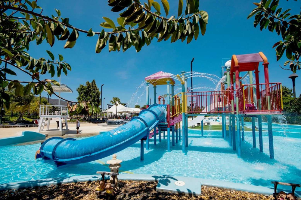 Black Mountain Water Park - Image 1 of 8