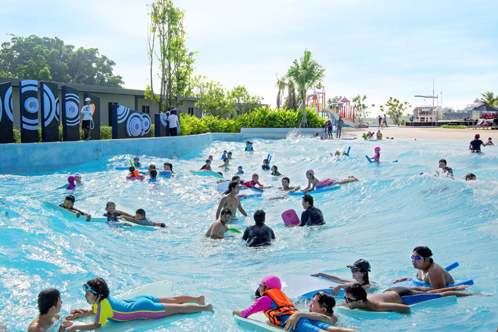 Black Mountain Water Park - Image 6 of 8