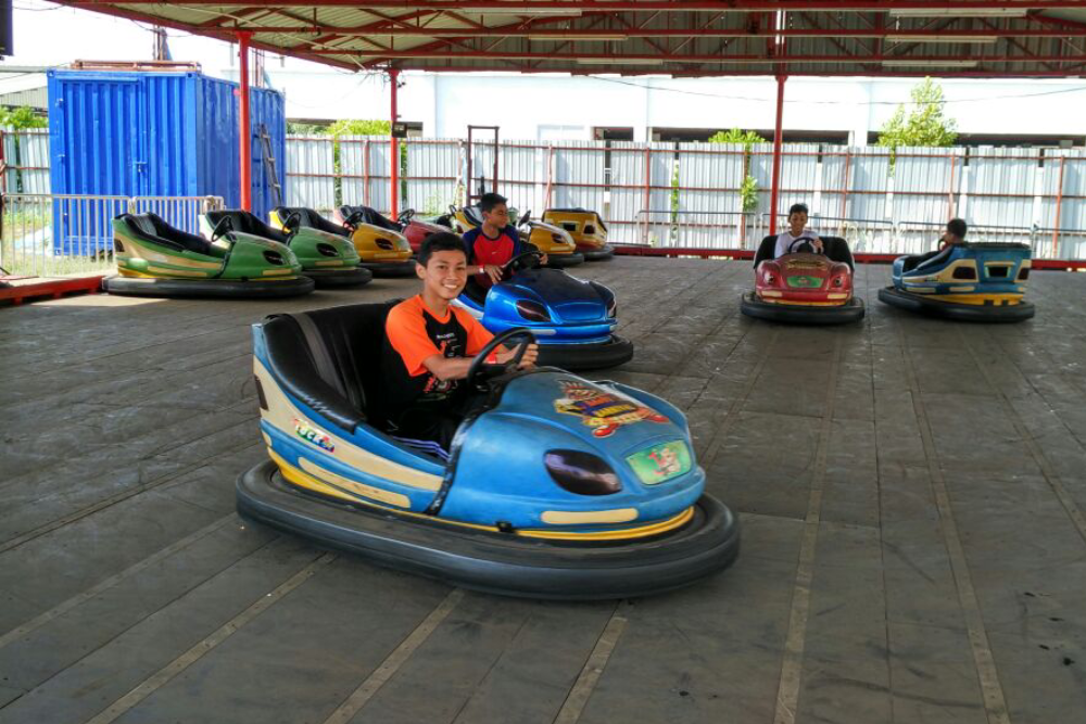 Bayou Lagoon Water Park - Image 7 of 9