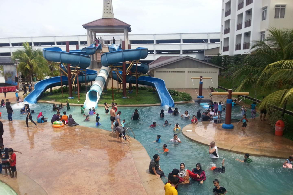 Bayou Lagoon Water Park - Image 8 of 9