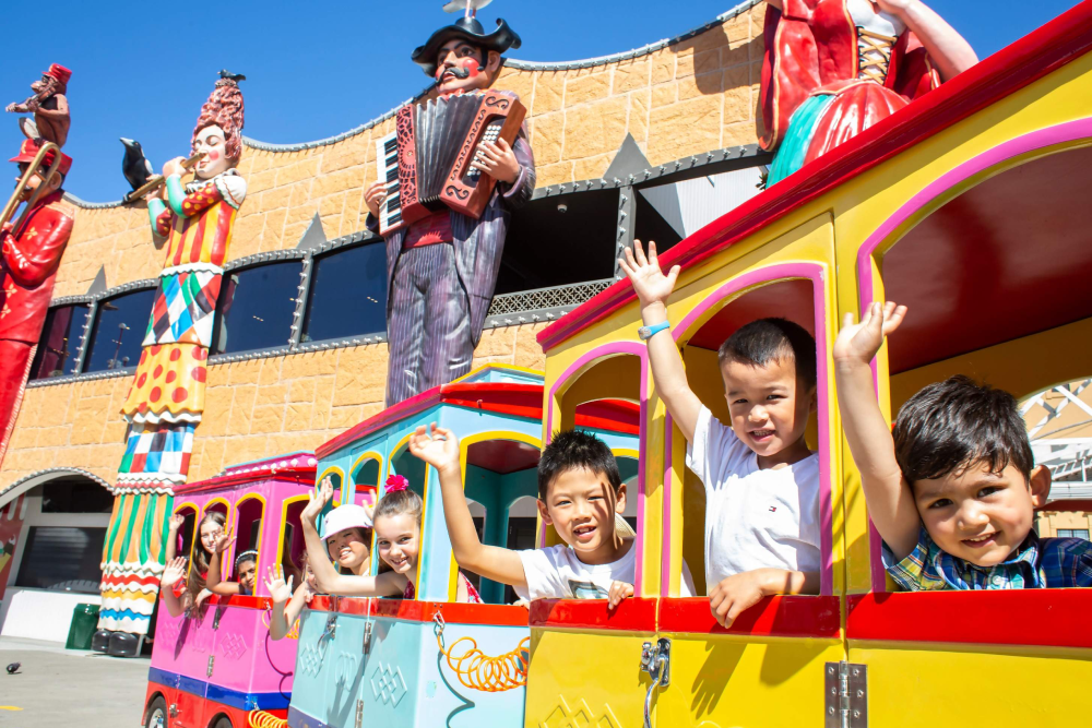 Luna Park Melbourne - Image 3 of 9
