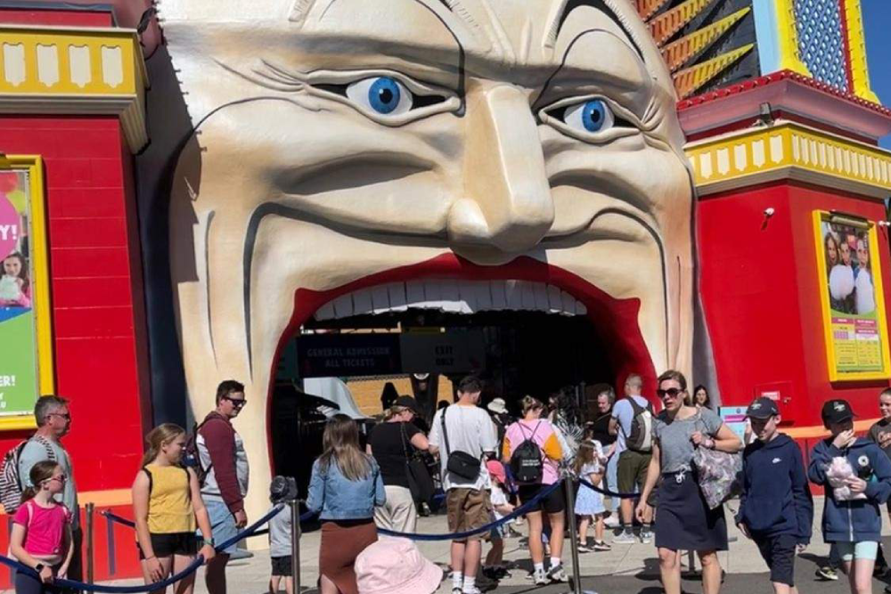 Luna Park Melbourne - Image 4 of 9
