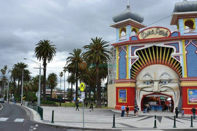 Luna Park Melbourne Tickets Offer | Family Fun, Thrill Rides & Scenic Railway - JTR Holidays - Image 8 of 9