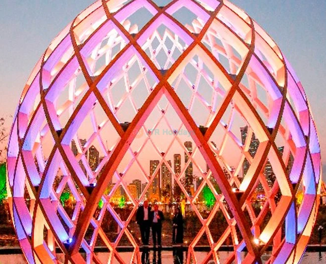 Al Noor Island Sharjah - Image 2 of 5