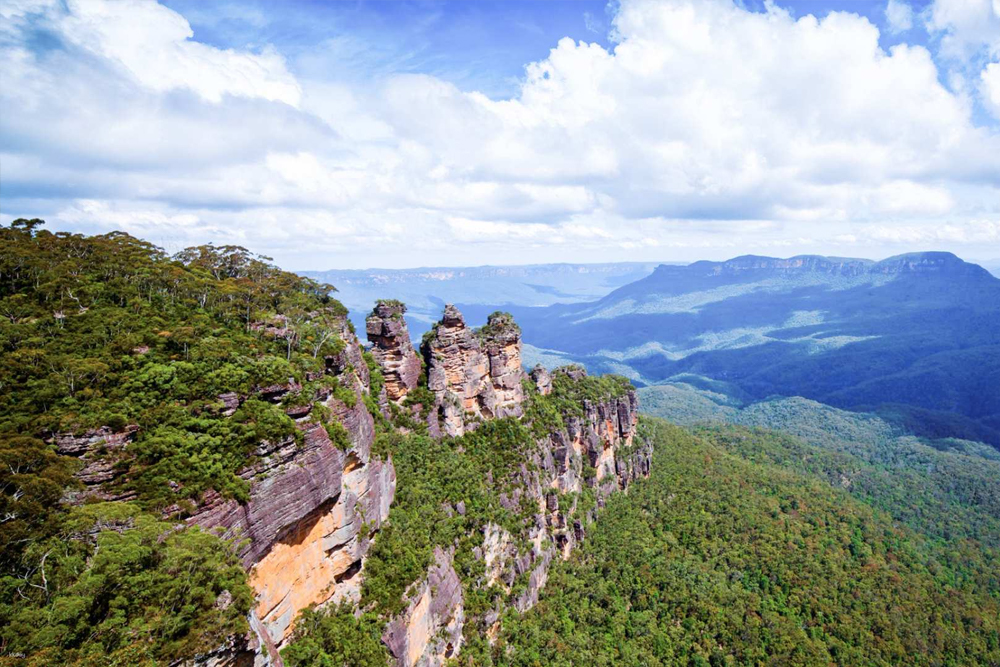 Scenic World Blue Mountains Unlimited Day Pass - Discover the beauty of the Blue Mountains with a visit to Scenic World, one of the region's top attractions. Purchase your tickets online for fast and easy access to thrilling experiences like the world’s steepest Scenic Railway, the Scenic Skyway with its glass floor, and the Scenic Cableway offering breathtaking views. Explore the lush rainforest along the Scenic Walkway and enjoy stunning panoramic vistas of the mountains, valleys, and waterfalls. Scenic World Blue Mountains Unlimited Day Pass - Image 4 of 5