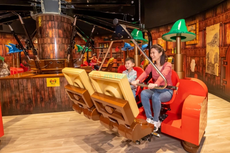 LEGOLAND Discovery Centre Hong Kong - Fun & Interactive LEGO Experience - JTR Holidays - Image 7 of 9