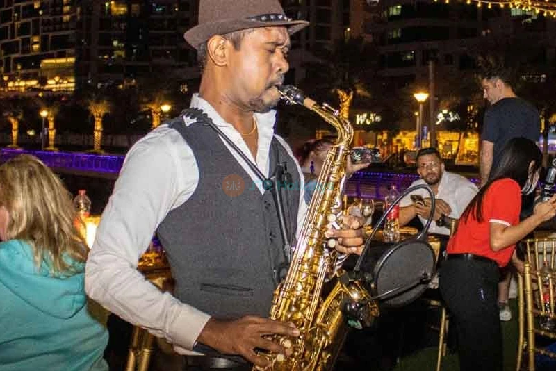 Dubai Marina Dinner Cruise with Live Music - Luxury Boat Cruise Offer - JTR Holidays - Image 8 of 9
