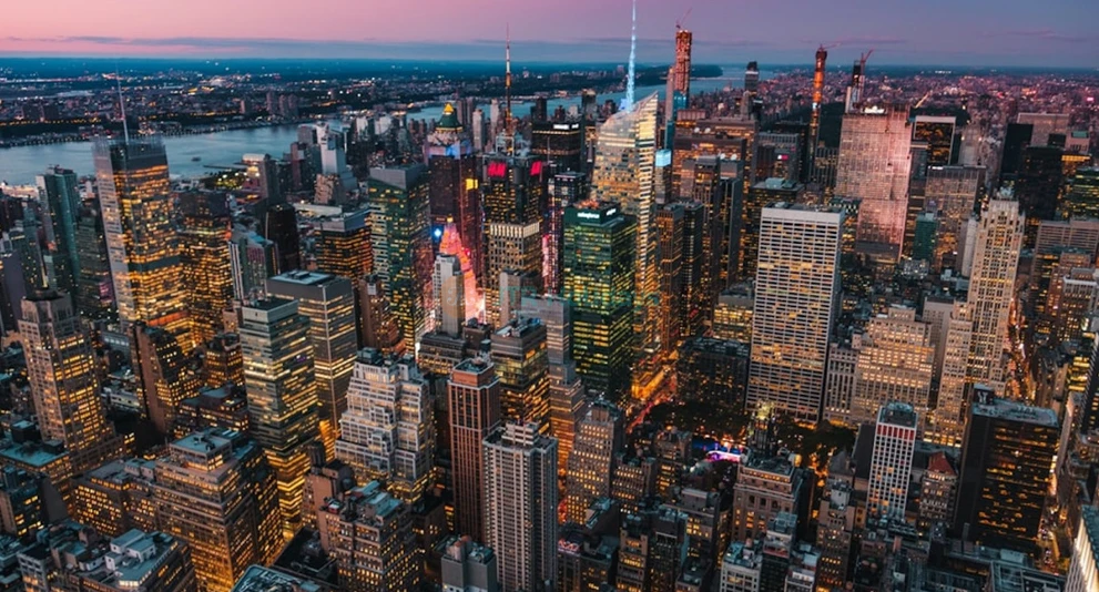 Empire State Building - Iconic NYC Views and History - JTR Holidays - Image 1 of 5