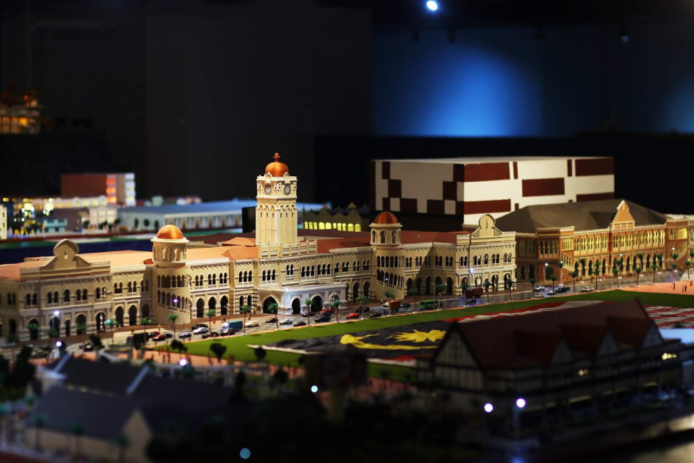 MinNature Kuala Lumpur - Discover the amazing world of miniatures at MinNature Malaysia, where you can explore intricate, detailed models that showcase Malaysia's cultural heritage. MinNature Malaysia offers a unique indoor experience in Kuala Lumpur, perfect for family and friends to enjoy. Marvel at the tiny, stunning exhibits and appreciate the craftsmanship behind each miniature. MinNature Malaysia is a must-visit for miniature enthusiasts and anyone wanting to experience Malaysia’s beauty in a new way. Visit MinNature Malaysia today for an unforgettable experience! MinNature Kuala Lumpur - Image 1 of 5