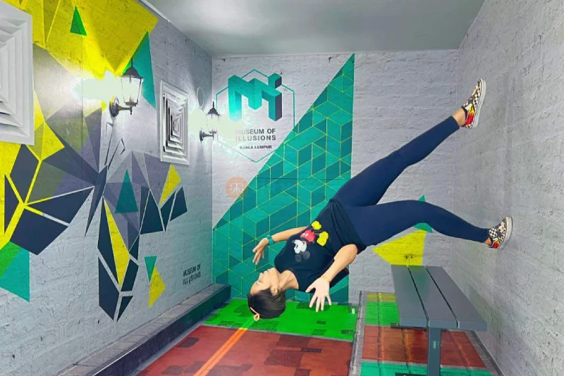 Museum Of Illusions Kuala Lumpur - Fun, Interactive & Mind-Bending Experience - JTR Holidays - Image 6 of 6