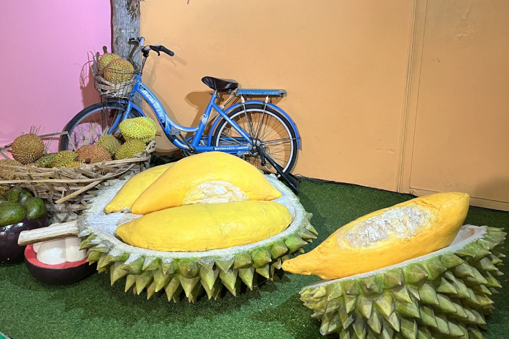 Wonderfood Museum - Discover the vibrant food culture of Malaysia at the Wonderfood Museum in Penang. Explore life-sized displays of Malaysia’s most famous dishes in this fun and interactive museum. The Wonderfood Museum offers a unique experience where you can learn about the country's rich culinary history while snapping amazing photos of hyper-realistic food models. Perfect for families and food lovers, the Wonderfood Museum provides an exciting and educational look at Malaysia’s diverse food culture. Visit the Wonderfood Museum for a memorable adventure into Malaysia’s food heritage! Wonderfood Museum - Image 4 of 5