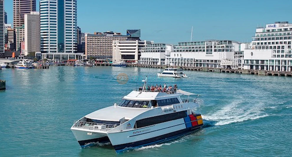 Auckland Harbour Dinner Cruise - Scenic Evening Experience - JTR Holidays - Image 1 of 5