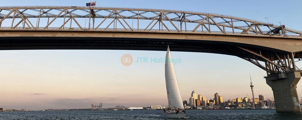 Auckland Harbour Dinner Cruise - Scenic Evening Experience - JTR Holidays - Image 3 of 5