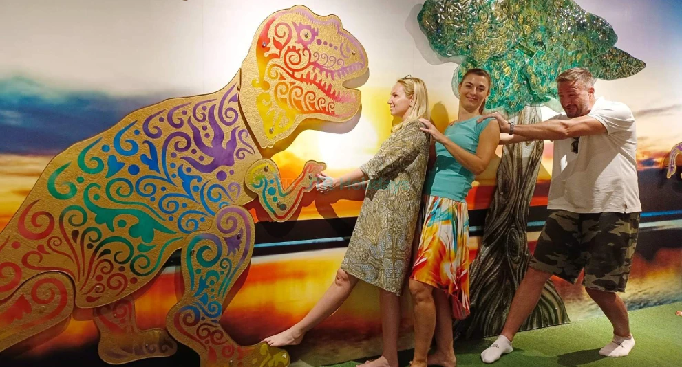 Glass Museum Penang - Discover Malaysia's First Glass Museum & Art Experiences - JTR Holidays - Image 1 of 5