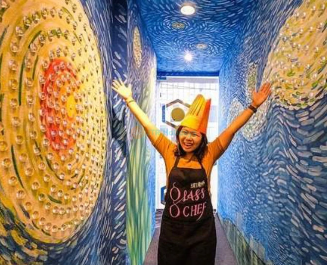 Glass Museum Penang - Discover Malaysia's First Glass Museum & Art Experiences - JTR Holidays - Image 2 of 5