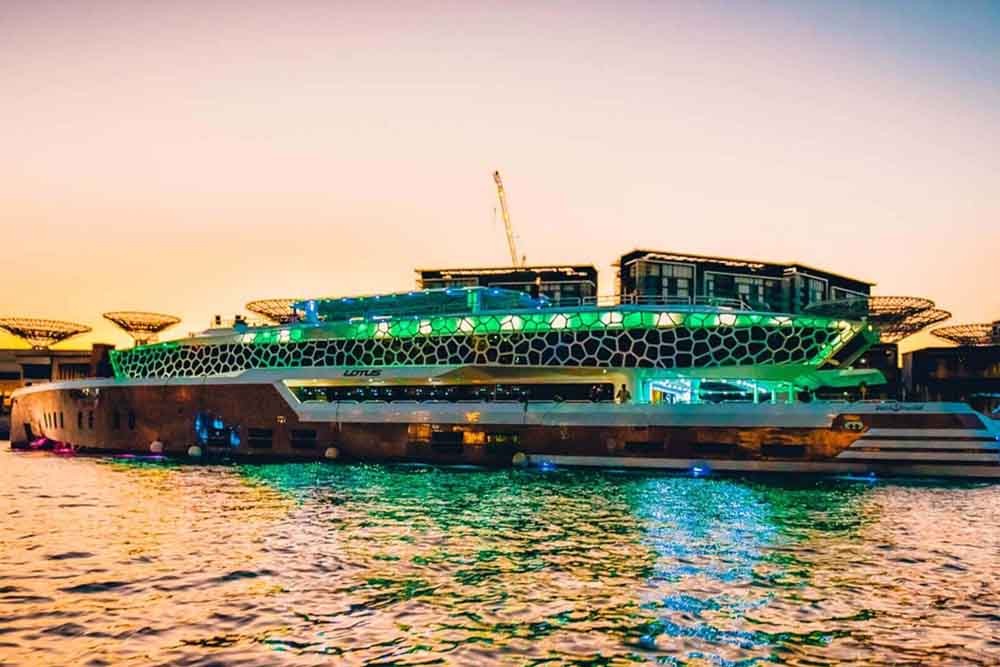 Dubai Marina Mega Yacht Dinner Cruise - Image 8 of 14