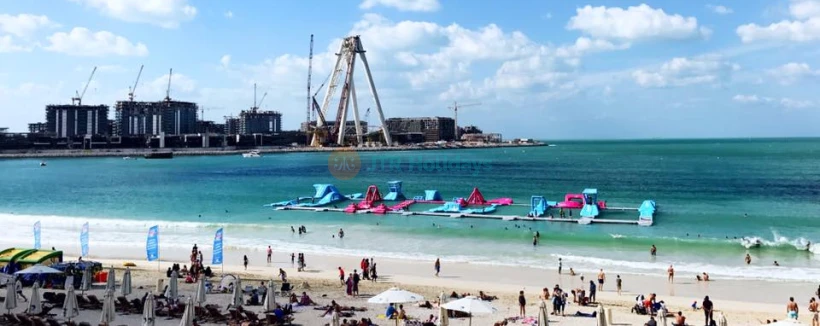 Aqua Fun Water Park Dubai - Aqua Fun Water Park is the largest inflatable park in the world including 72+ obstacles to enjoy. An experience that always turns into a unique memory when coming to Dubai. Experience and enjoy your time in Dubai with epic fun under the sun. Aqua Fun Water Park Dubai - Image 4 of 5