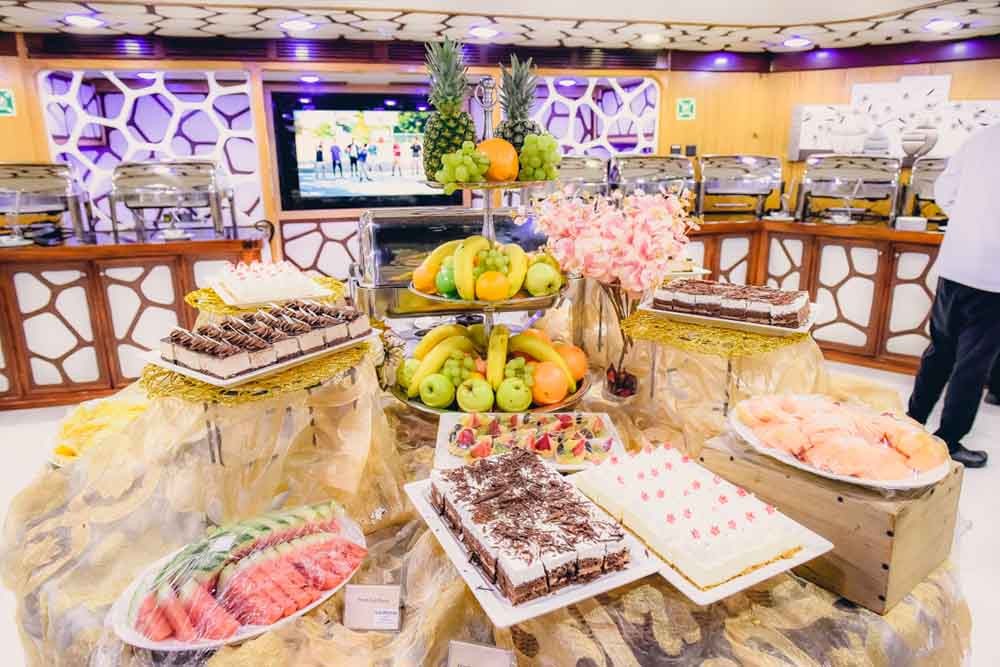 Dubai Marina Mega Yacht Dinner Cruise - Image 11 of 14