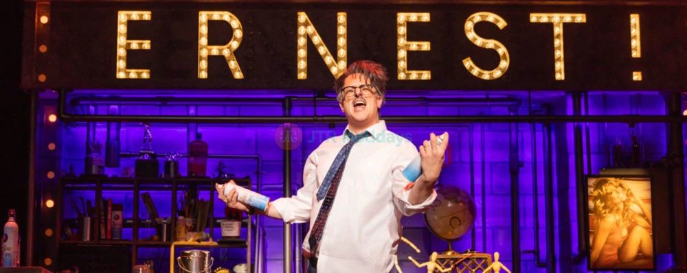 Get Your Death Becomes Her Musical Tickets – A Must-See Show in NYC - JTR Holidays - Image 4 of 5