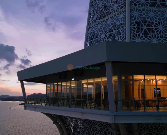 MAHA Tower Langkawi – Stunning Views & Exciting Experiences - JTR Holidays - Image 5 of 5