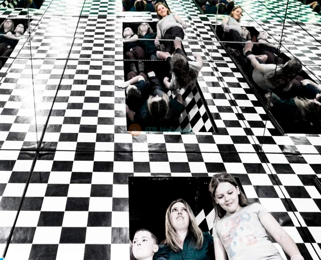 Odyssey Sensory Maze Queenstown - A Mind-Bending Adventure - JTR Holidays - Image 2 of 5