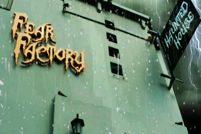 Fear Factory Queenstown - Haunted House Adventure - JTR Holidays - Image 6 of 6