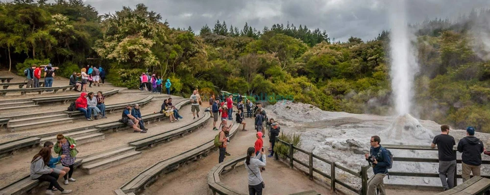 Waiotapu Thermal Wonderland - Explore New Zealand's Geothermal Wonders - JTR Holidays - Image 3 of 5