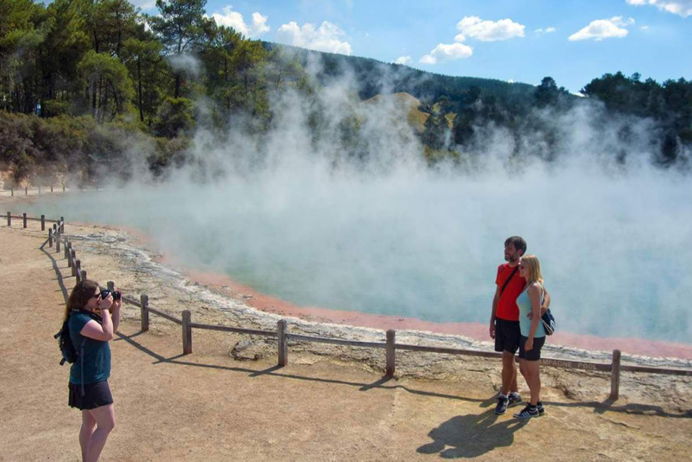 Waiotapu Thermal Wonderland - Experience the stunning Wai-O-Tapu Thermal Wonderland, one of New Zealand's largest geothermal areas. Explore the unique mud pools, vibrant hot springs, and the famous Lady Knox Geyser. Witness dramatic eruptions and colorful geothermal features in this natural wonder. A must-visit destination for nature lovers and adventure seekers alike. Waiotapu Thermal Wonderland - Image 4 of 5