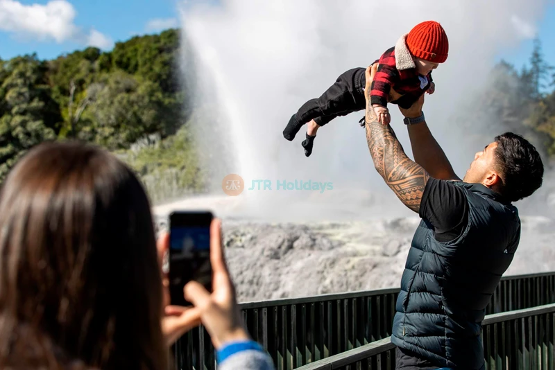 Te Puia Ticket - Explore Māori Culture & Geothermal Wonders in Rotorua - JTR Holidays