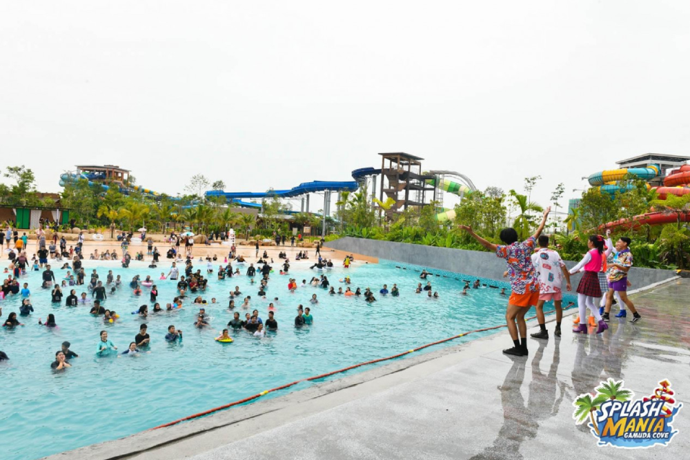 SplashMania Waterpark - Image 3 of 5