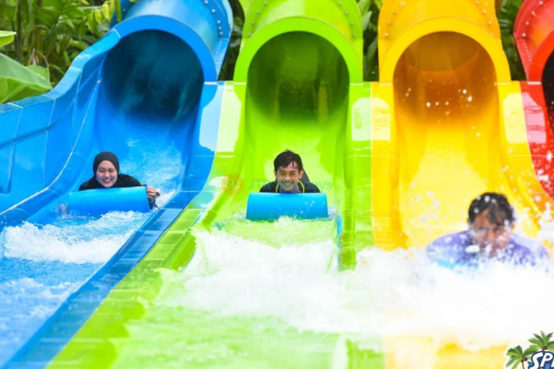 SplashMania Waterpark - Image 8 of 9