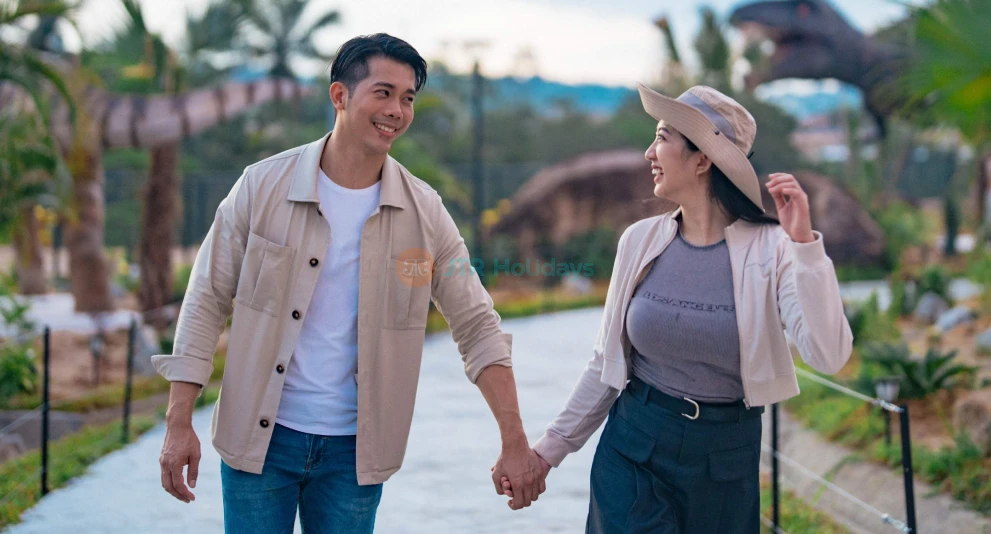 Desierto Dino - Image 1 of 9