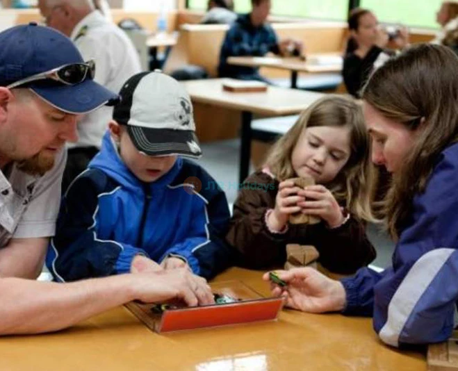 Puzzling World Ticket - Wanaka | Optical Illusions & 3D Maze Fun - JTR Holidays - Image 5 of 5