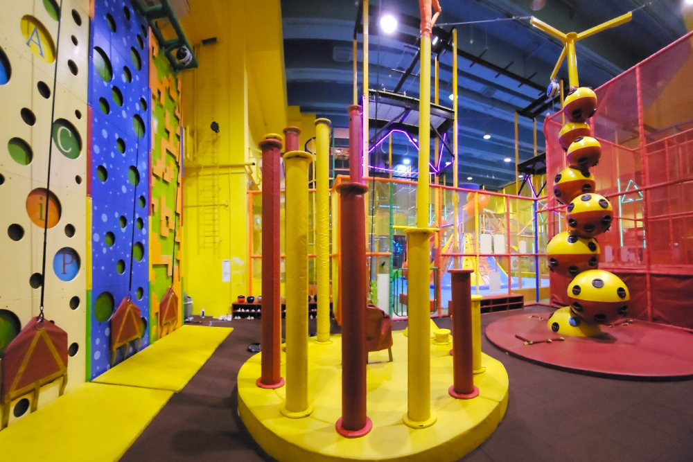 Discovery Bay Epicland - Experience endless fun at Discovery Bay EpicLand, the ultimate indoor playground spanning 14,000 square feet. Discover Asia's largest indoor slide, along with exciting games and activities for all ages at Discovery Bay EpicLand. Adults and teens can enjoy aerial ropes, rock climbing, and vertical slides, while kids will love trampolines, zip lines, volcano slides, and more. Discovery Bay EpicLand offers something for everyone, making it the perfect spot for family fun. Visit Discovery Bay EpicLand today for an unforgettable adventure! Discovery Bay Epicland - Image 1 of 5